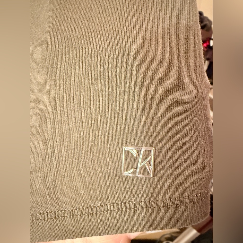 CALVIN KLEIN Cap Sleeve Henley In Caper - Picture 10 of 11